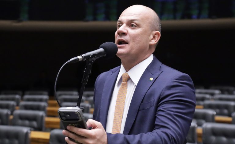 Cabo Gilberto Silva, relator da proposta - Foto: Thiago Cristino/Câmara dos Deputados

